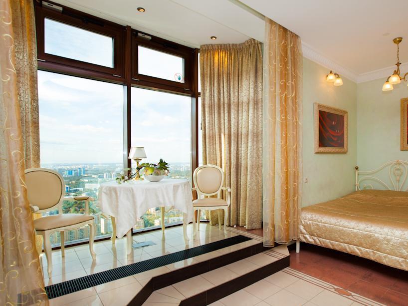 Hotel-Junior