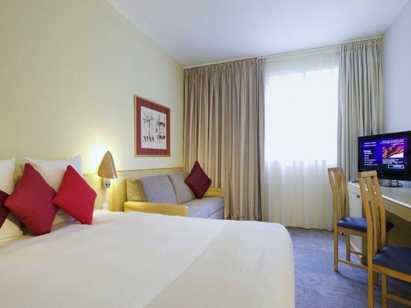 Novotel