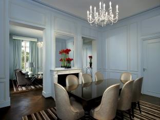DeluxeSuite