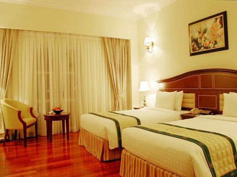 Deluxe City View - Free WiFi access - Breakfast included