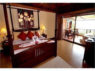 Honeymoon Suite Room only - Best price guarantee