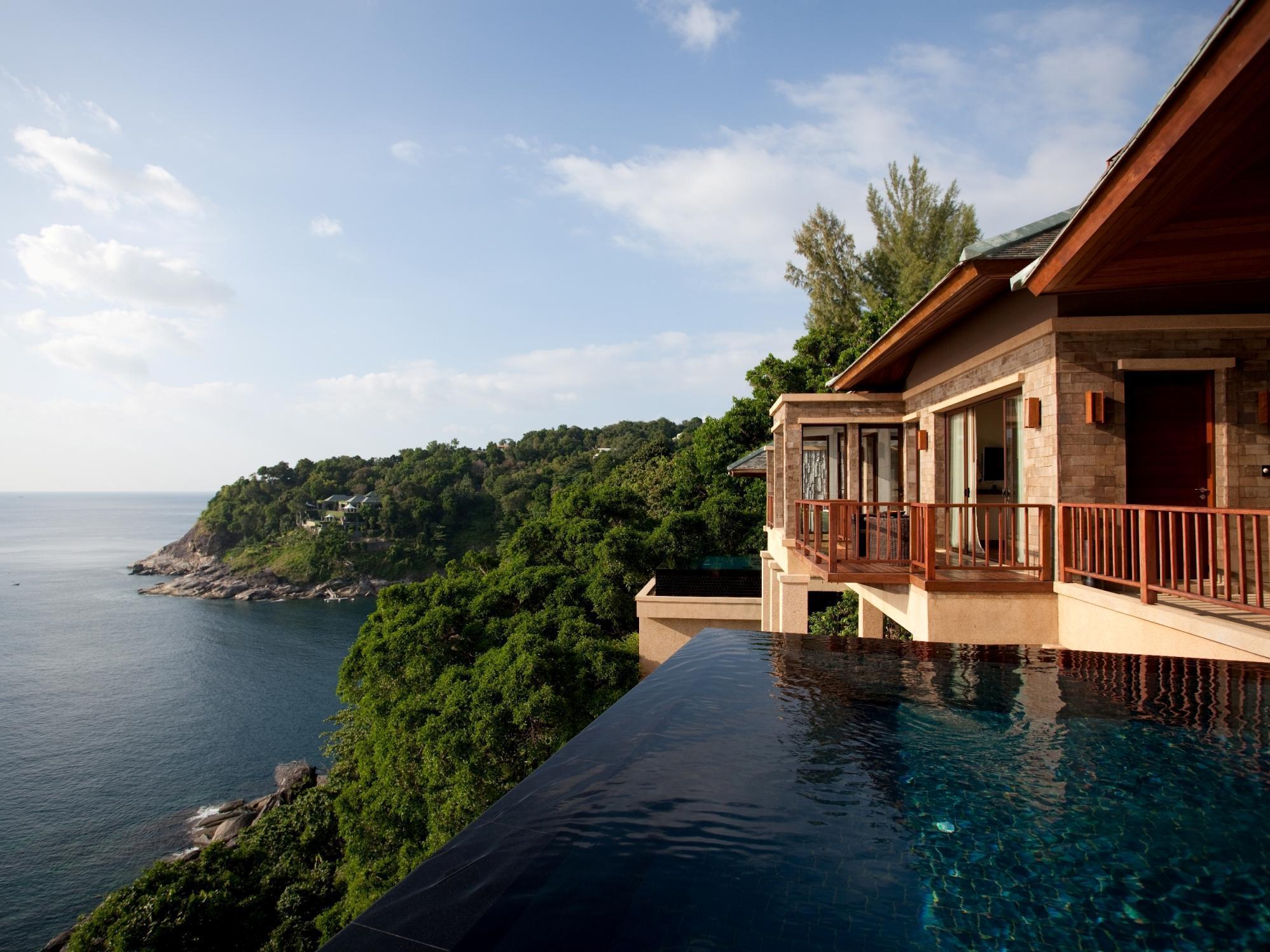 Cliff Private Pool Villa - Free WiFi access - Breakfast included