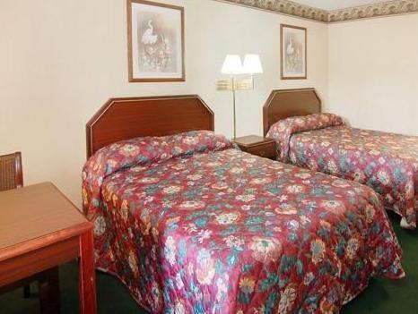 Lodge-2