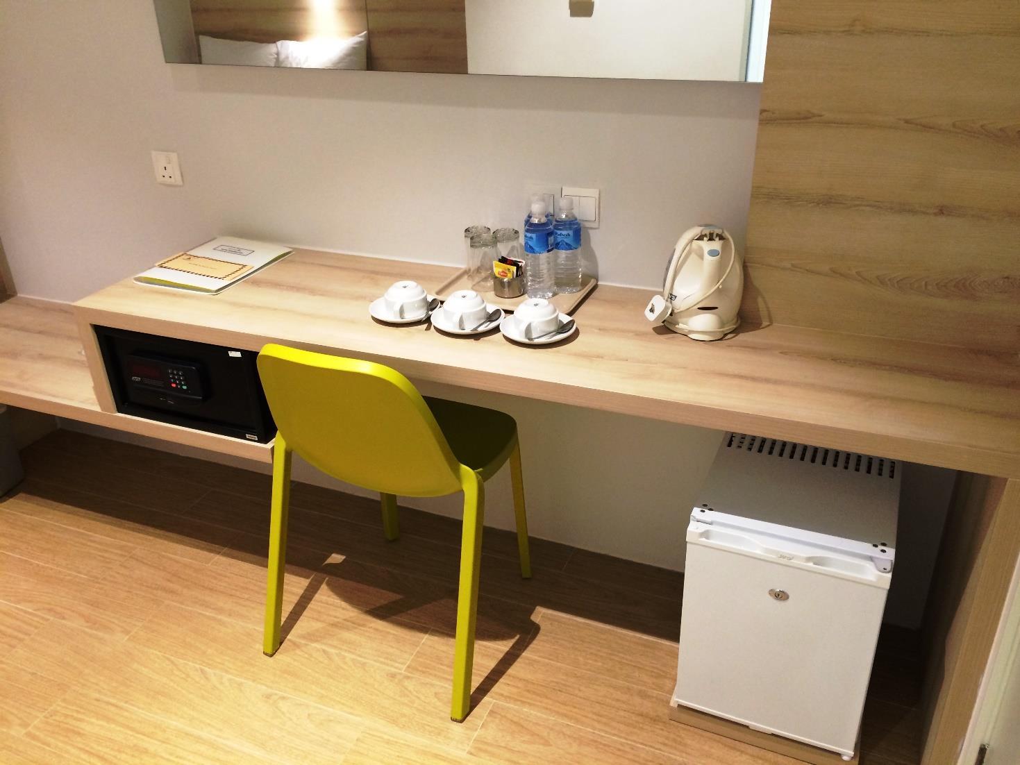 Summer View Hotel Singapore FAQ 2016, What facilities are there in Summer View Hotel Singapore 2016, What Languages Spoken are Supported in Summer View Hotel Singapore 2016, Which payment cards are accepted in Summer View Hotel Singapore , Singapore Summer View Hotel room facilities and services Q&A 2016, Singapore Summer View Hotel online booking services 2016, Singapore Summer View Hotel address 2016, Singapore Summer View Hotel telephone number 2016,Singapore Summer View Hotel map 2016, Singapore Summer View Hotel traffic guide 2016, how to go Singapore Summer View Hotel, Singapore Summer View Hotel booking online 2016, Singapore Summer View Hotel room types 2016.