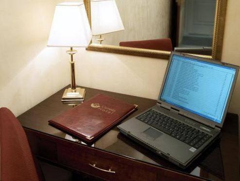 Single With Breakfast - Free WiFi access - Breakfast included