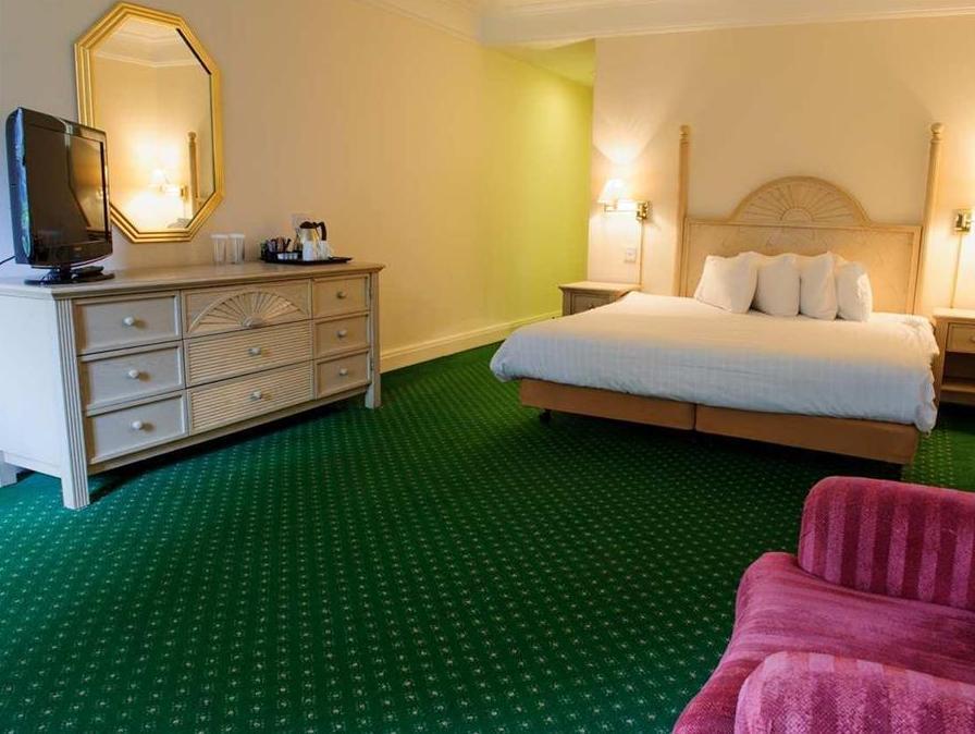 Hilton Newport Hotel United Kingdom FAQ 2016, What facilities are there in Hilton Newport Hotel United Kingdom 2016, What Languages Spoken are Supported in Hilton Newport Hotel United Kingdom 2016, Which payment cards are accepted in Hilton Newport Hotel United Kingdom , United Kingdom Hilton Newport Hotel room facilities and services Q&A 2016, United Kingdom Hilton Newport Hotel online booking services 2016, United Kingdom Hilton Newport Hotel address 2016, United Kingdom Hilton Newport Hotel telephone number 2016,United Kingdom Hilton Newport Hotel map 2016, United Kingdom Hilton Newport Hotel traffic guide 2016, how to go United Kingdom Hilton Newport Hotel, United Kingdom Hilton Newport Hotel booking online 2016, United Kingdom Hilton Newport Hotel room types 2016.