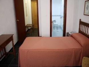 Single Room - Best price guarantee