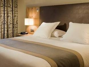 Golden Tulip Villa Massalia France FAQ 2016, What facilities are there in Golden Tulip Villa Massalia France 2016, What Languages Spoken are Supported in Golden Tulip Villa Massalia France 2016, Which payment cards are accepted in Golden Tulip Villa Massalia France , France Golden Tulip Villa Massalia room facilities and services Q&A 2016, France Golden Tulip Villa Massalia online booking services 2016, France Golden Tulip Villa Massalia address 2016, France Golden Tulip Villa Massalia telephone number 2016,France Golden Tulip Villa Massalia map 2016, France Golden Tulip Villa Massalia traffic guide 2016, how to go France Golden Tulip Villa Massalia, France Golden Tulip Villa Massalia booking online 2016, France Golden Tulip Villa Massalia room types 2016.
