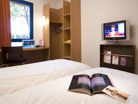 Standard Double Room Hot Deal No Refund - Best price guarantee