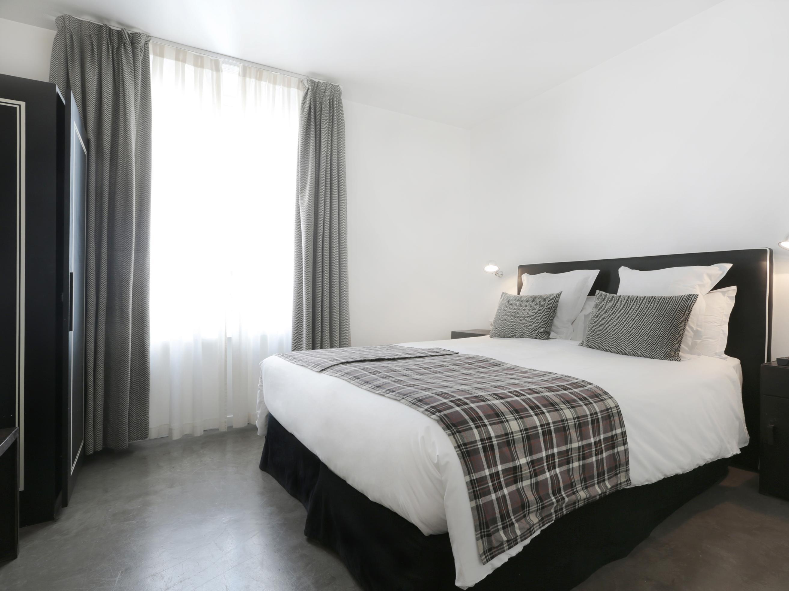 Hotel Pulitzer France FAQ 2017, What facilities are there in Hotel Pulitzer France 2017, What Languages Spoken are Supported in Hotel Pulitzer France 2017, Which payment cards are accepted in Hotel Pulitzer France , France Hotel Pulitzer room facilities and services Q&A 2017, France Hotel Pulitzer online booking services 2017, France Hotel Pulitzer address 2017, France Hotel Pulitzer telephone number 2017,France Hotel Pulitzer map 2017, France Hotel Pulitzer traffic guide 2017, how to go France Hotel Pulitzer, France Hotel Pulitzer booking online 2017, France Hotel Pulitzer room types 2017.