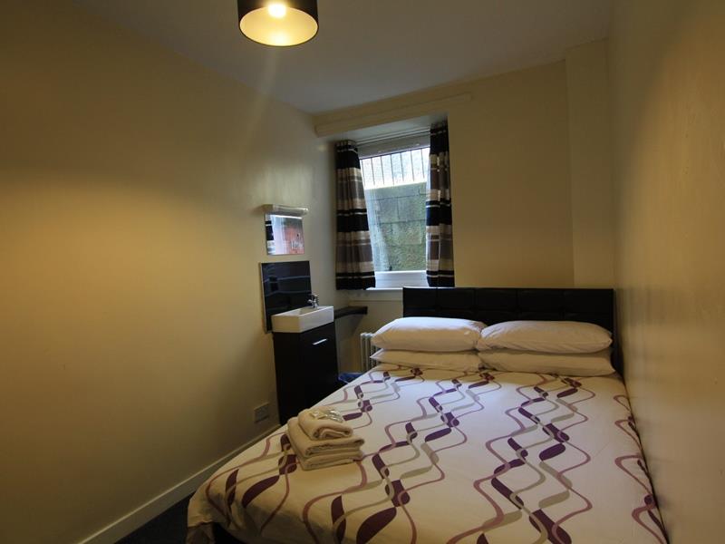 (En-Suite)is