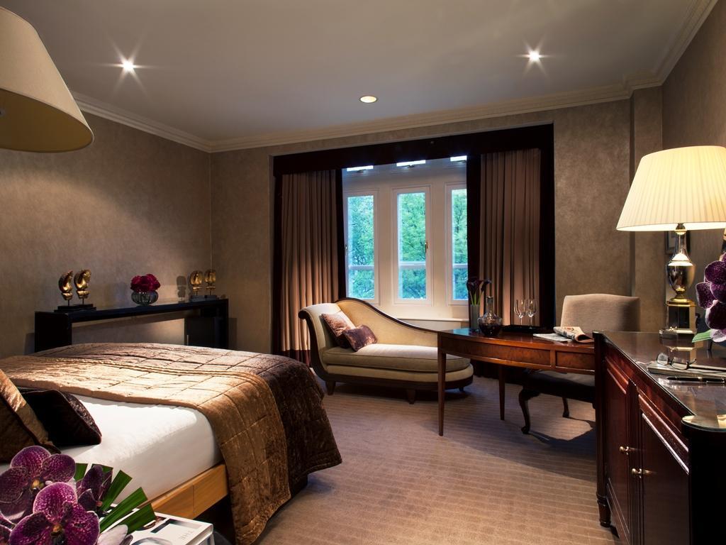 Deluxe Room View Of The Square - Free WiFi access