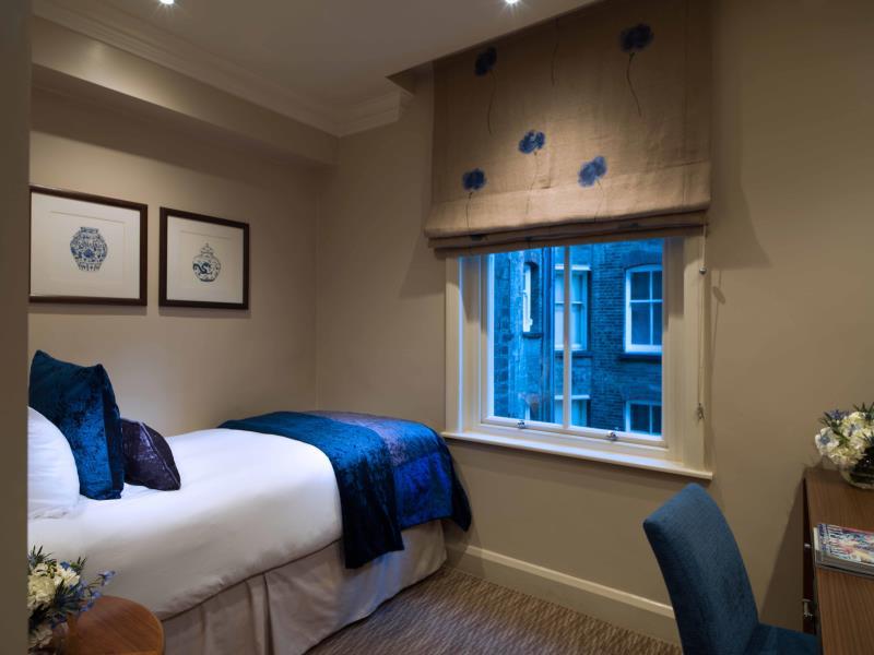 Single With Breakfast - Free WiFi access - Breakfast included