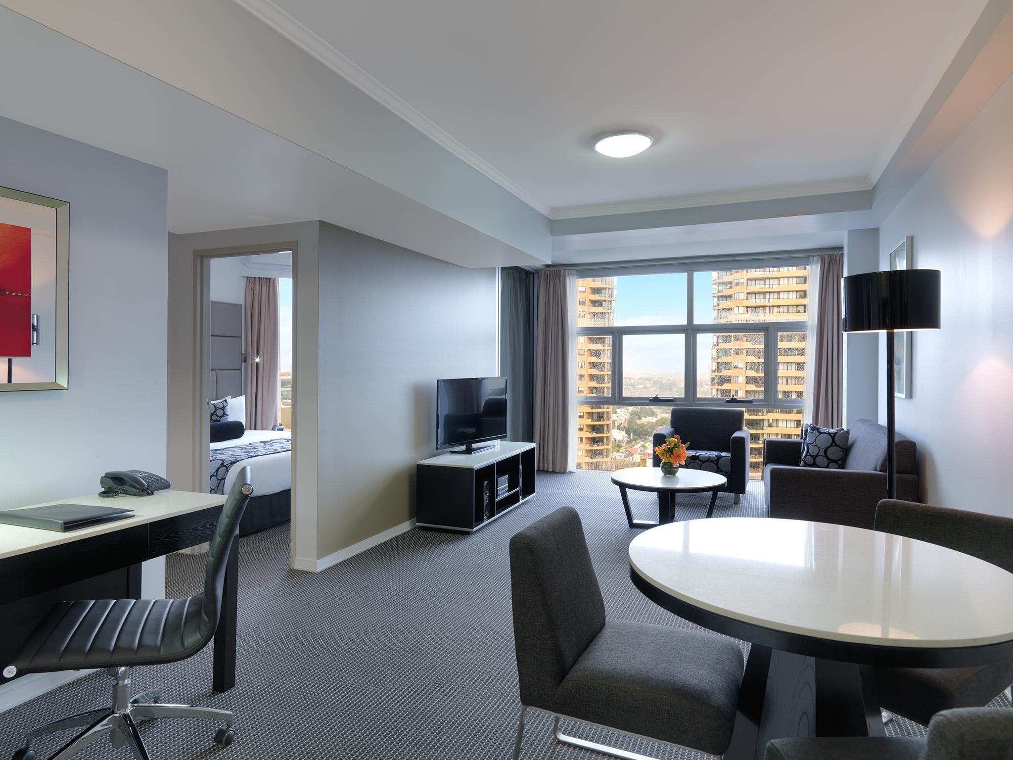Modern Suite with 1 Bedroom - Free WiFi access