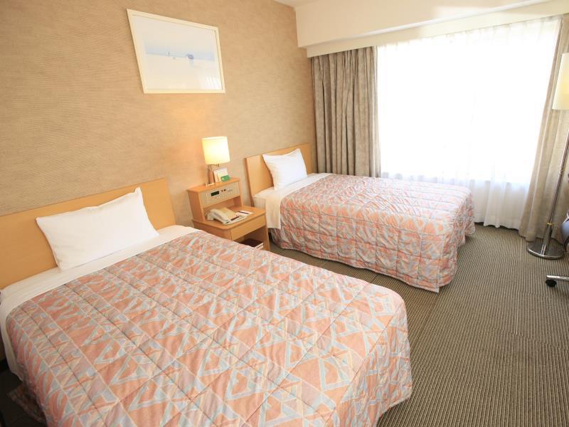 Hotel-Early