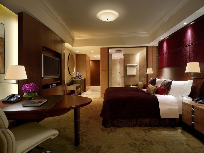 Hotel,