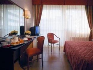 Hotel-Triple