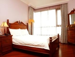 business suite - Free WiFi access