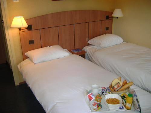 Twin Room - Best price guarantee