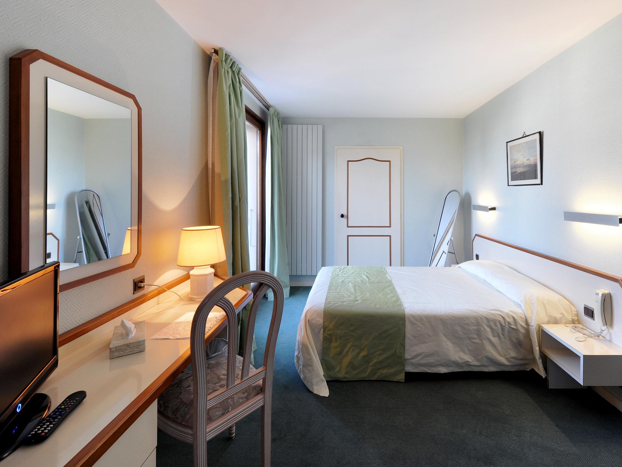Hotel Le Bourgogne France FAQ 2016, What facilities are there in Hotel Le Bourgogne France 2016, What Languages Spoken are Supported in Hotel Le Bourgogne France 2016, Which payment cards are accepted in Hotel Le Bourgogne France , France Hotel Le Bourgogne room facilities and services Q&A 2016, France Hotel Le Bourgogne online booking services 2016, France Hotel Le Bourgogne address 2016, France Hotel Le Bourgogne telephone number 2016,France Hotel Le Bourgogne map 2016, France Hotel Le Bourgogne traffic guide 2016, how to go France Hotel Le Bourgogne, France Hotel Le Bourgogne booking online 2016, France Hotel Le Bourgogne room types 2016.