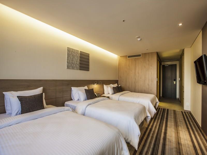 Hamilton Hotel Itaewon Korea FAQ 2016, What facilities are there in Hamilton Hotel Itaewon Korea 2016, What Languages Spoken are Supported in Hamilton Hotel Itaewon Korea 2016, Which payment cards are accepted in Hamilton Hotel Itaewon Korea , Korea Hamilton Hotel Itaewon room facilities and services Q&A 2016, Korea Hamilton Hotel Itaewon online booking services 2016, Korea Hamilton Hotel Itaewon address 2016, Korea Hamilton Hotel Itaewon telephone number 2016,Korea Hamilton Hotel Itaewon map 2016, Korea Hamilton Hotel Itaewon traffic guide 2016, how to go Korea Hamilton Hotel Itaewon, Korea Hamilton Hotel Itaewon booking online 2016, Korea Hamilton Hotel Itaewon room types 2016.