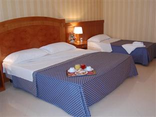 Hotel-Triple