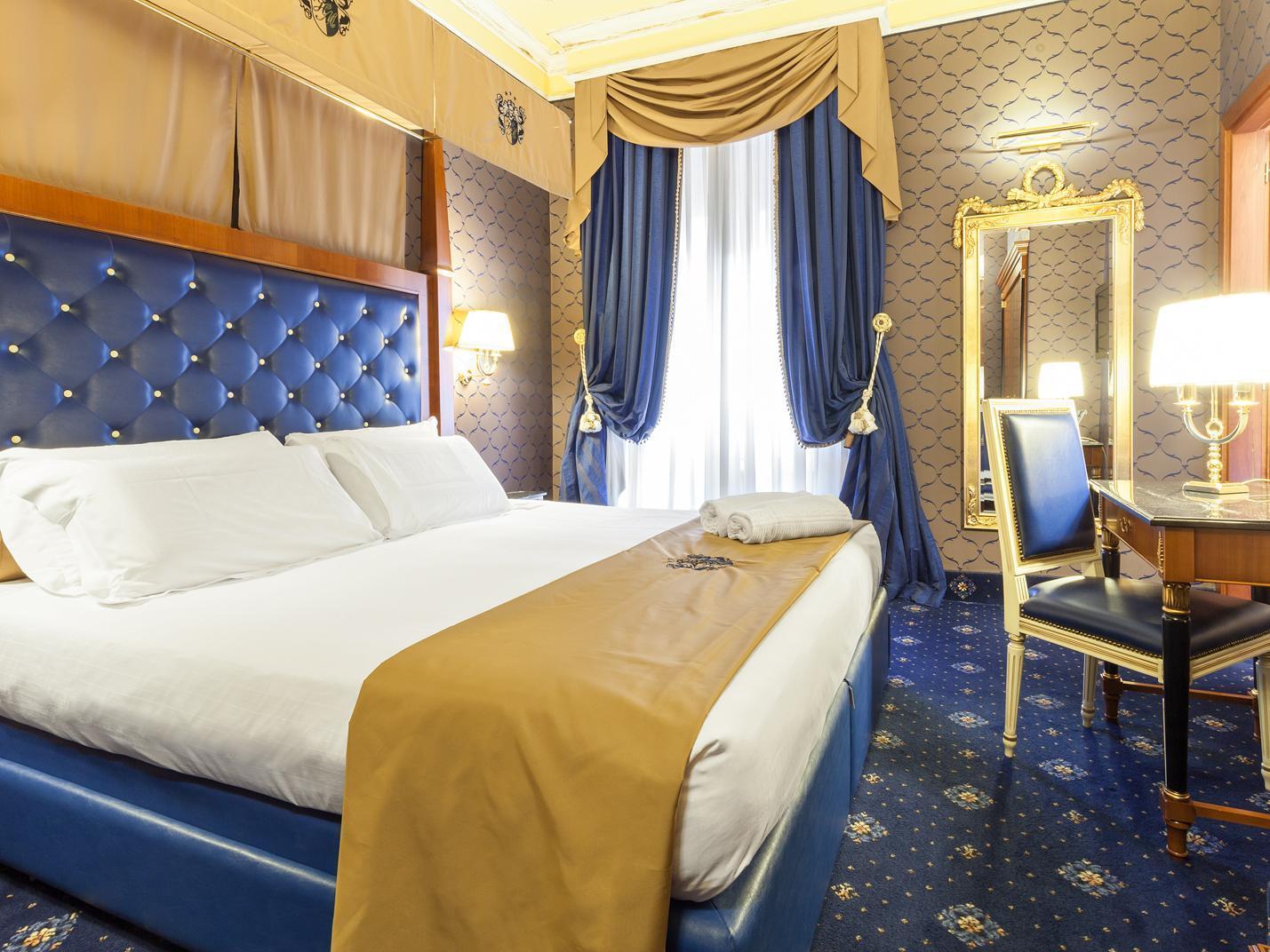 Deluxe Double or Twin - Free WiFi access - Breakfast included