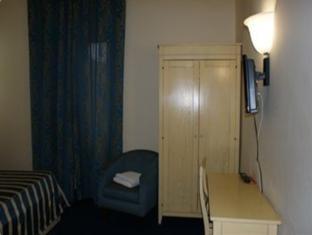 Roomis