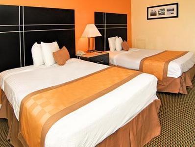 2 Double Beds, No Smoking - Best price guarantee