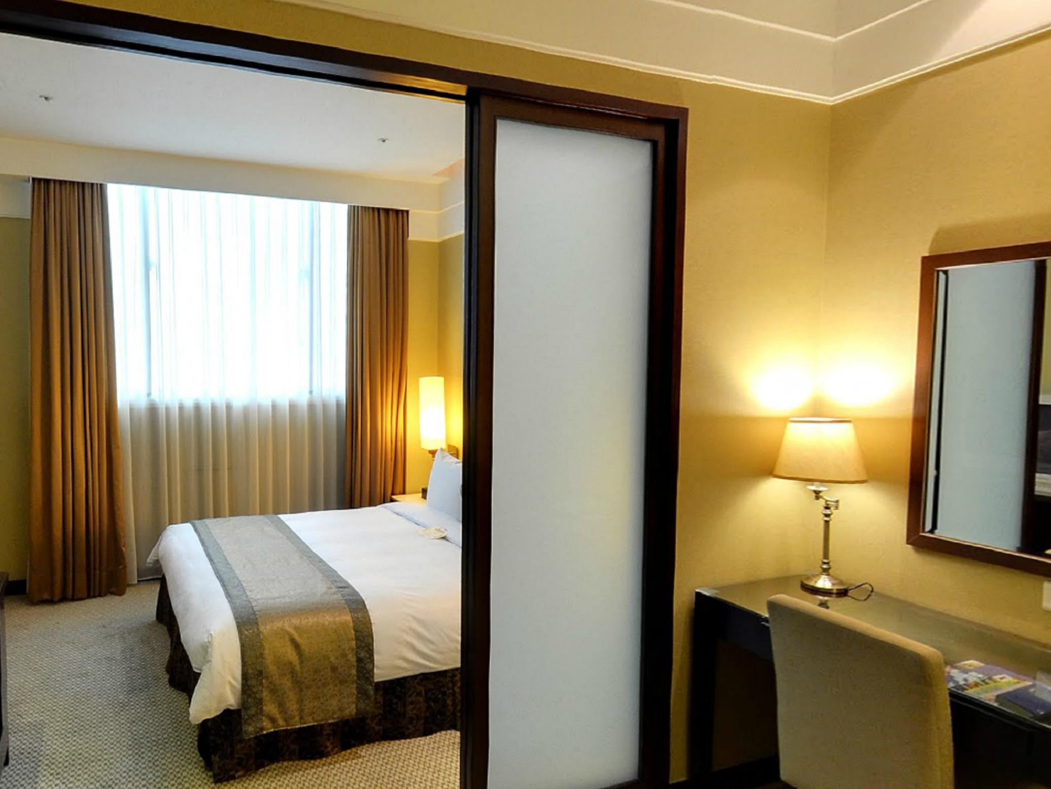 Executive Suite - Breakfast included