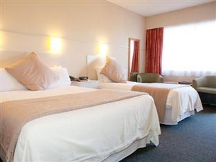 Hotel-Bed&