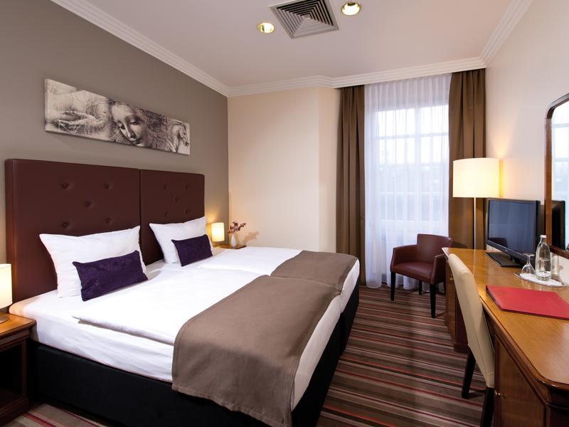 Comfort Room - Best price guarantee
