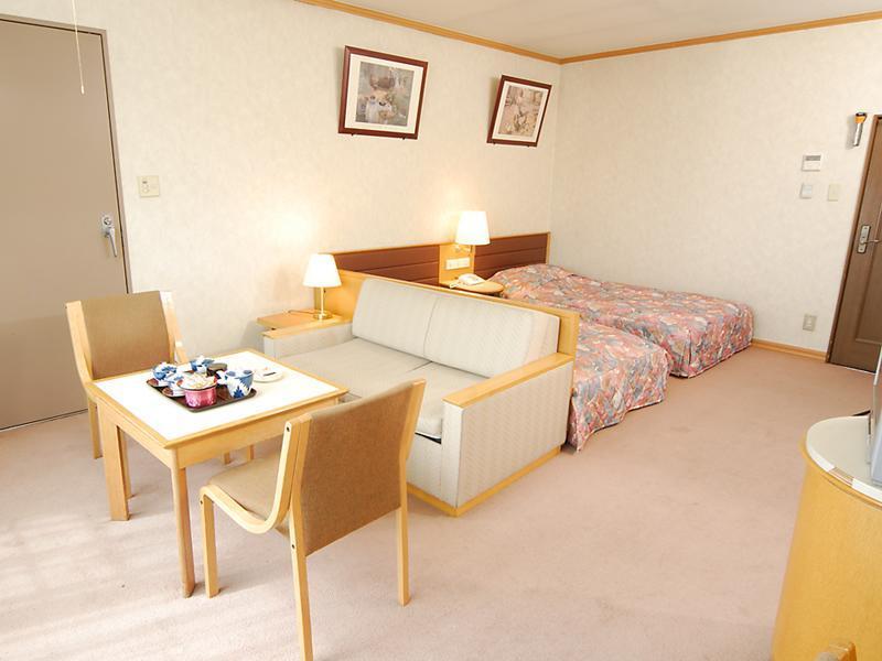 Roomis