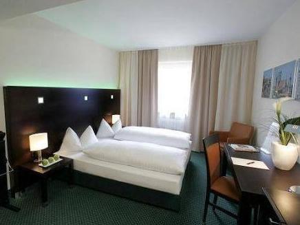 Comfort Single with Breakfast - Free WiFi access - Breakfast included