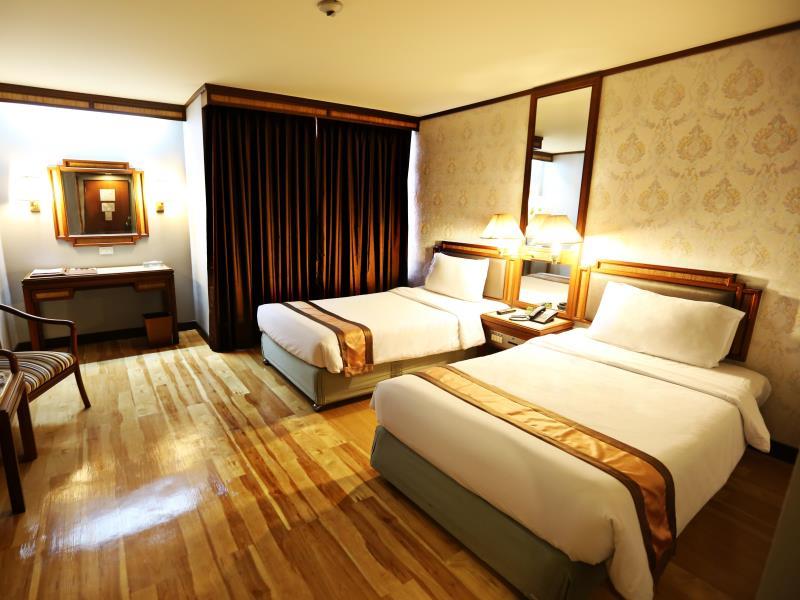 Premier Twin Bed - Free WiFi access - Breakfast included