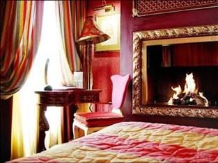 Deluxe Room with Jacuzzi non-refundable - Best price guarantee