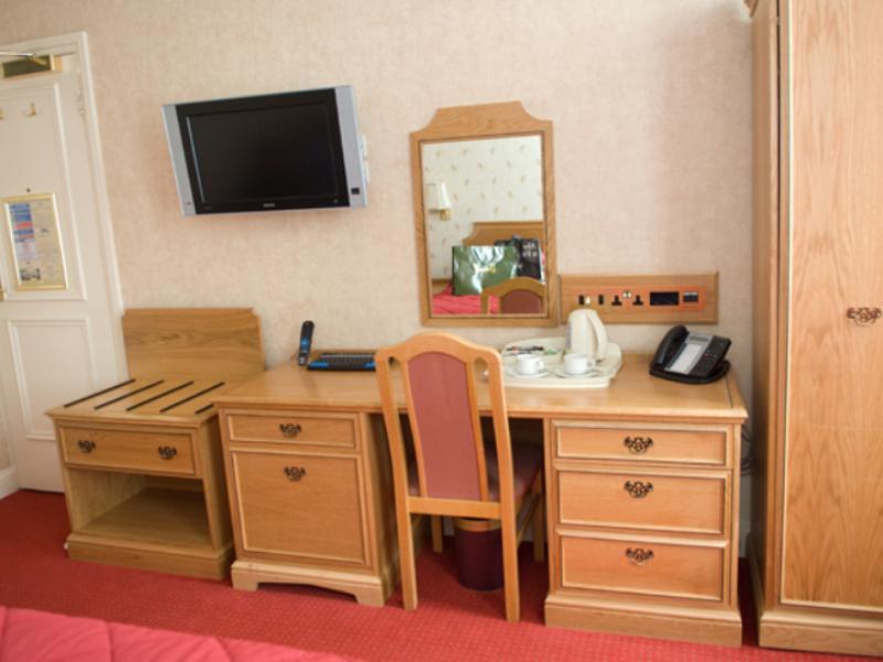 Hotel-Economy