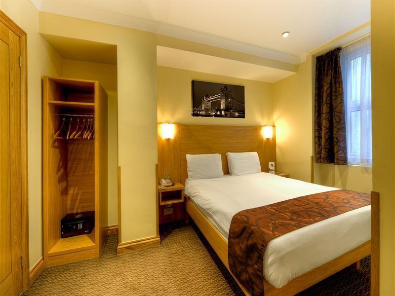 Queen Room - Free WiFi access - Breakfast included