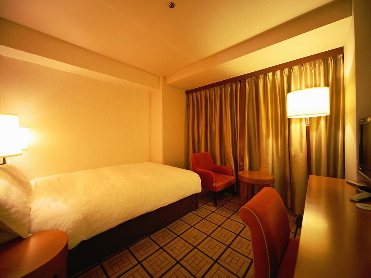 2016,Hotel