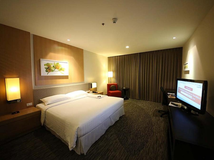Deluxe (Room Only) - Free WiFi access