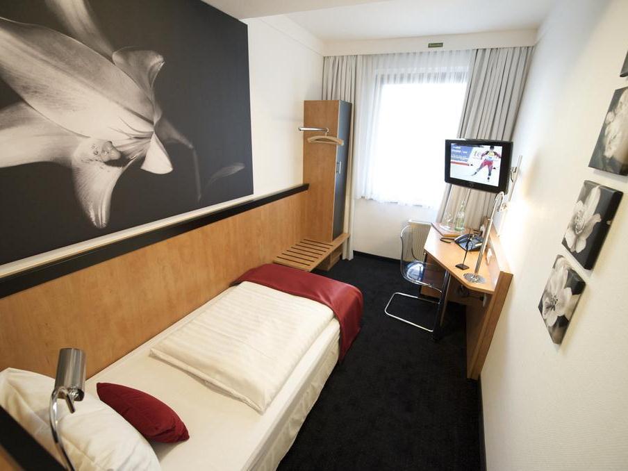 Standard Single Room - Free WiFi access