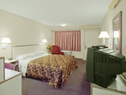 Americas Best Value Inn Pittsburgh Airport Pittsburgh FAQ 2017, What facilities are there in Americas Best Value Inn Pittsburgh Airport Pittsburgh 2017, What Languages Spoken are Supported in Americas Best Value Inn Pittsburgh Airport Pittsburgh 2017, Which payment cards are accepted in Americas Best Value Inn Pittsburgh Airport Pittsburgh , Pittsburgh Americas Best Value Inn Pittsburgh Airport room facilities and services Q&A 2017, Pittsburgh Americas Best Value Inn Pittsburgh Airport online booking services 2017, Pittsburgh Americas Best Value Inn Pittsburgh Airport address 2017, Pittsburgh Americas Best Value Inn Pittsburgh Airport telephone number 2017,Pittsburgh Americas Best Value Inn Pittsburgh Airport map 2017, Pittsburgh Americas Best Value Inn Pittsburgh Airport traffic guide 2017, how to go Pittsburgh Americas Best Value Inn Pittsburgh Airport, Pittsburgh Americas Best Value Inn Pittsburgh Airport booking online 2017, Pittsburgh Americas Best Value Inn Pittsburgh Airport room types 2017.