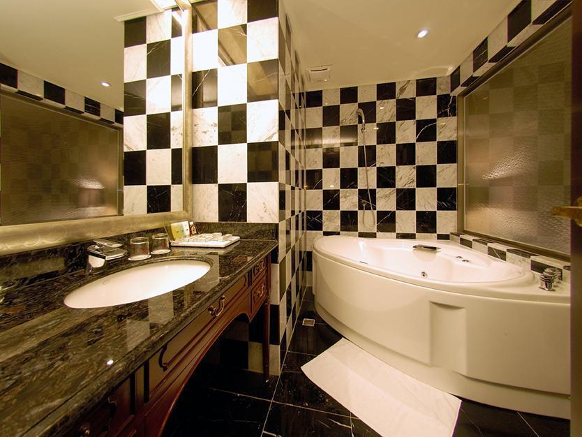 Royal Seasons Hotel Taipei-Nanjing W Taiwan FAQ 2016, What facilities are there in Royal Seasons Hotel Taipei-Nanjing W Taiwan 2016, What Languages Spoken are Supported in Royal Seasons Hotel Taipei-Nanjing W Taiwan 2016, Which payment cards are accepted in Royal Seasons Hotel Taipei-Nanjing W Taiwan , Taiwan Royal Seasons Hotel Taipei-Nanjing W room facilities and services Q&A 2016, Taiwan Royal Seasons Hotel Taipei-Nanjing W online booking services 2016, Taiwan Royal Seasons Hotel Taipei-Nanjing W address 2016, Taiwan Royal Seasons Hotel Taipei-Nanjing W telephone number 2016,Taiwan Royal Seasons Hotel Taipei-Nanjing W map 2016, Taiwan Royal Seasons Hotel Taipei-Nanjing W traffic guide 2016, how to go Taiwan Royal Seasons Hotel Taipei-Nanjing W, Taiwan Royal Seasons Hotel Taipei-Nanjing W booking online 2016, Taiwan Royal Seasons Hotel Taipei-Nanjing W room types 2016.