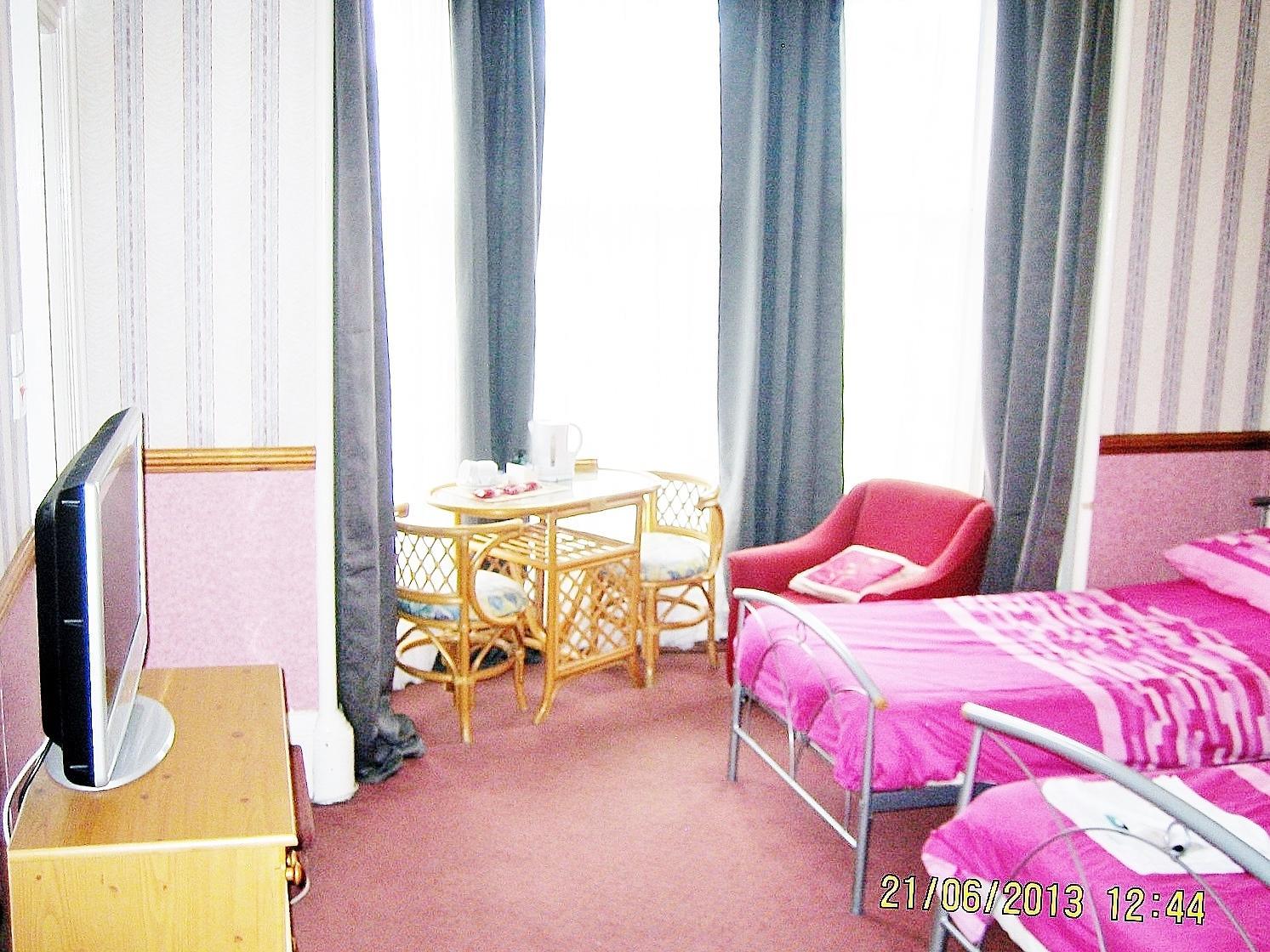 Roomis