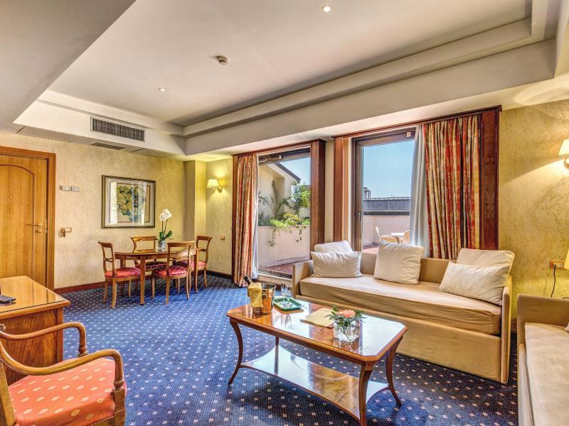 Junior Suite With Breakfast - Free WiFi access - Breakfast included