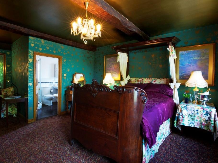 Hotel-Feature
