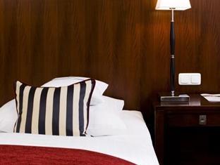 Smart Deluxe Single Room - Best price guarantee