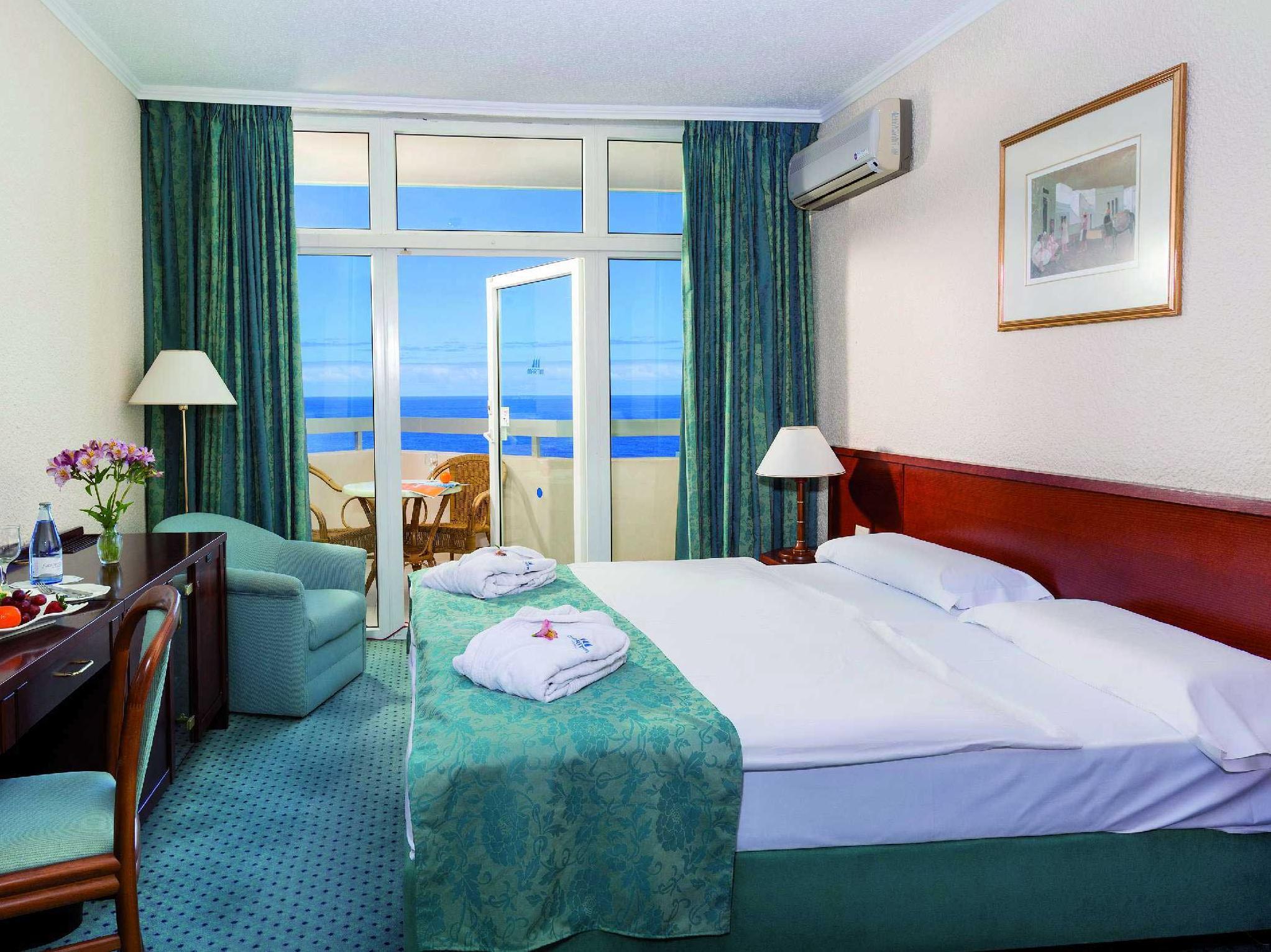 Superior Single Room Halfboard - Breakfast included