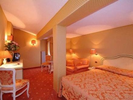 Hotel-Triple