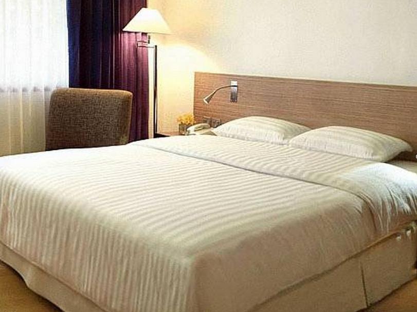 The Residence Rajtaevee Hotel Thailand FAQ 2016, What facilities are there in The Residence Rajtaevee Hotel Thailand 2016, What Languages Spoken are Supported in The Residence Rajtaevee Hotel Thailand 2016, Which payment cards are accepted in The Residence Rajtaevee Hotel Thailand , Thailand The Residence Rajtaevee Hotel room facilities and services Q&A 2016, Thailand The Residence Rajtaevee Hotel online booking services 2016, Thailand The Residence Rajtaevee Hotel address 2016, Thailand The Residence Rajtaevee Hotel telephone number 2016,Thailand The Residence Rajtaevee Hotel map 2016, Thailand The Residence Rajtaevee Hotel traffic guide 2016, how to go Thailand The Residence Rajtaevee Hotel, Thailand The Residence Rajtaevee Hotel booking online 2016, Thailand The Residence Rajtaevee Hotel room types 2016.